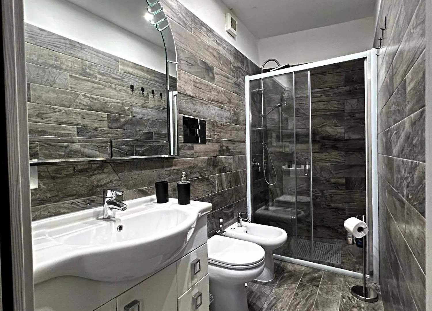 나폴리 Arco Dei Borboni B&B 0*,